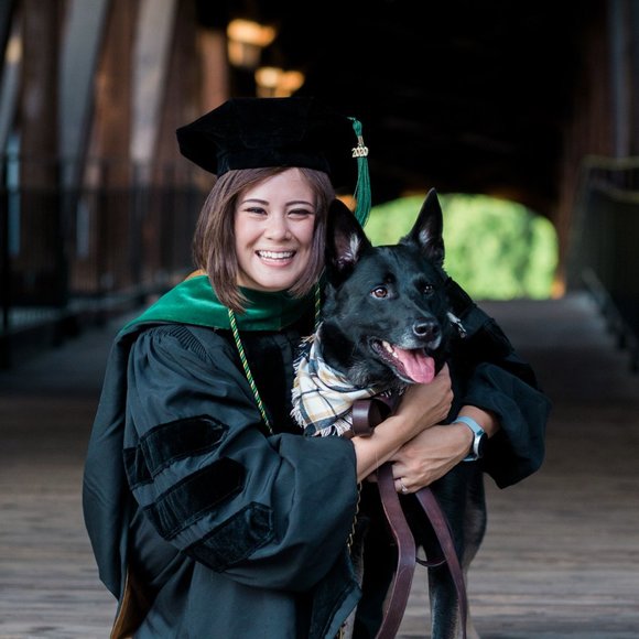 Meet your Posher, Lauren - Picture 4 of 5